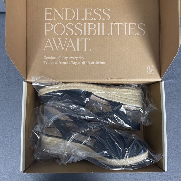 LifeStride Katrina 2 Cushioned Canvas Wedge Sandals in Black Size 10 NIB - Picture 12 of 13